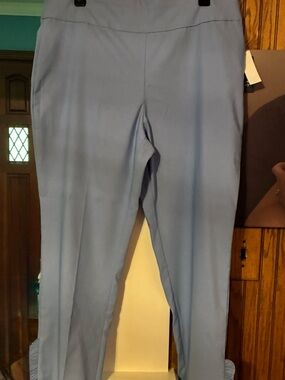 Crown & Ivy Periwinkle Blue Capris